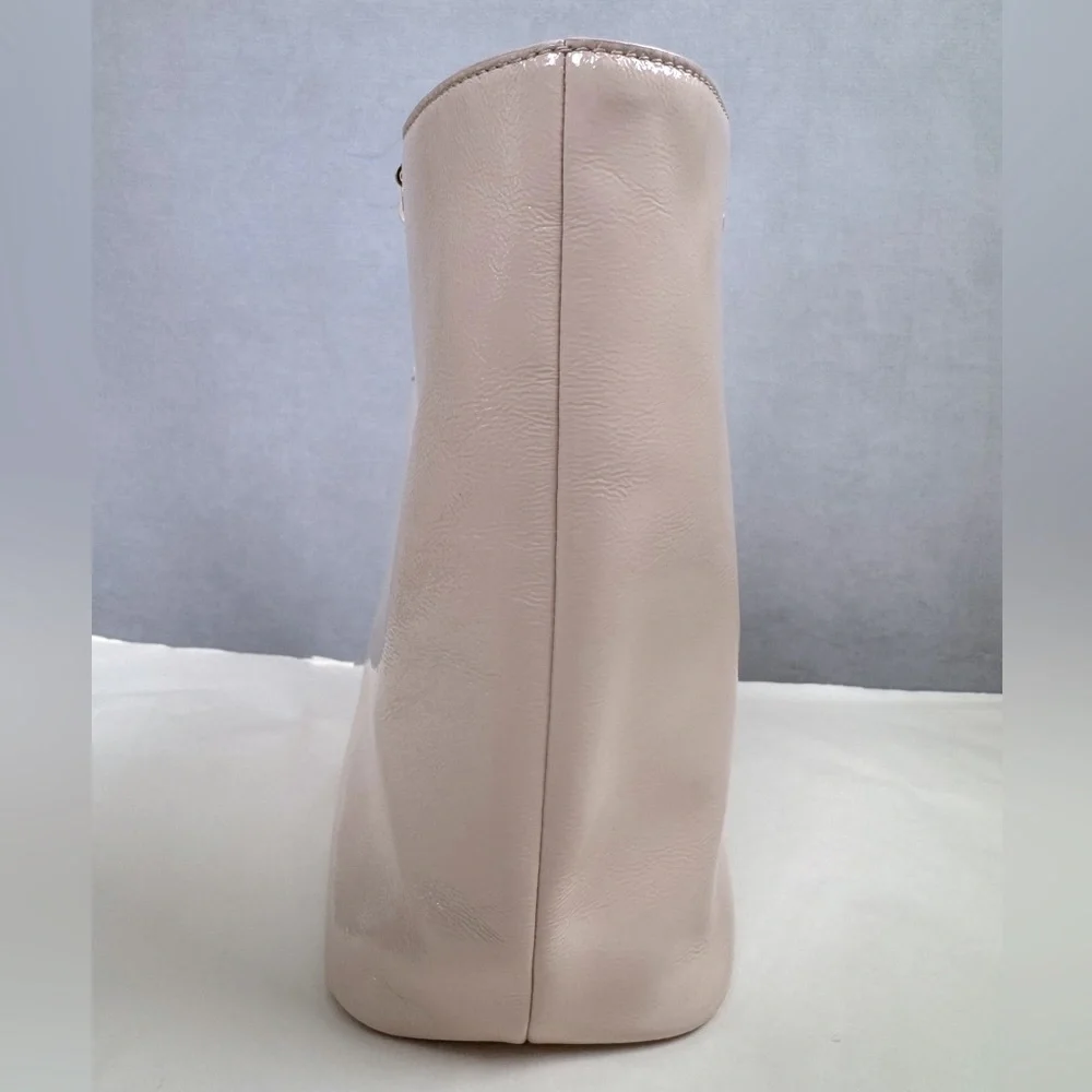 Tory Burch Light Pink Tote Bag EUC Light Oak Charlie Patent Tote Leather